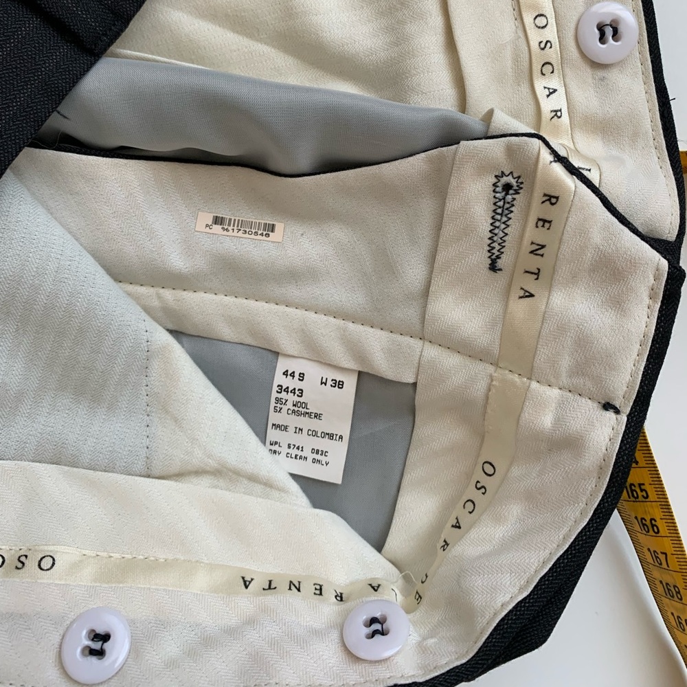 OSCAR DE LA RENTA PINSTRIPE SUIT AND PANTS - Picture 13 of 13